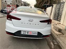 هیۆندای ئەلەنترا